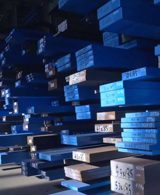 拉七十號(hào)鋼的模具用什么材料